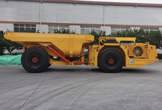 Carregador de Scooptram subterr&acirc;neo.