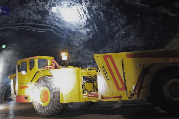 Transmissões de Dana em caminhões de mineração subterrânea: aplicações e manutenção