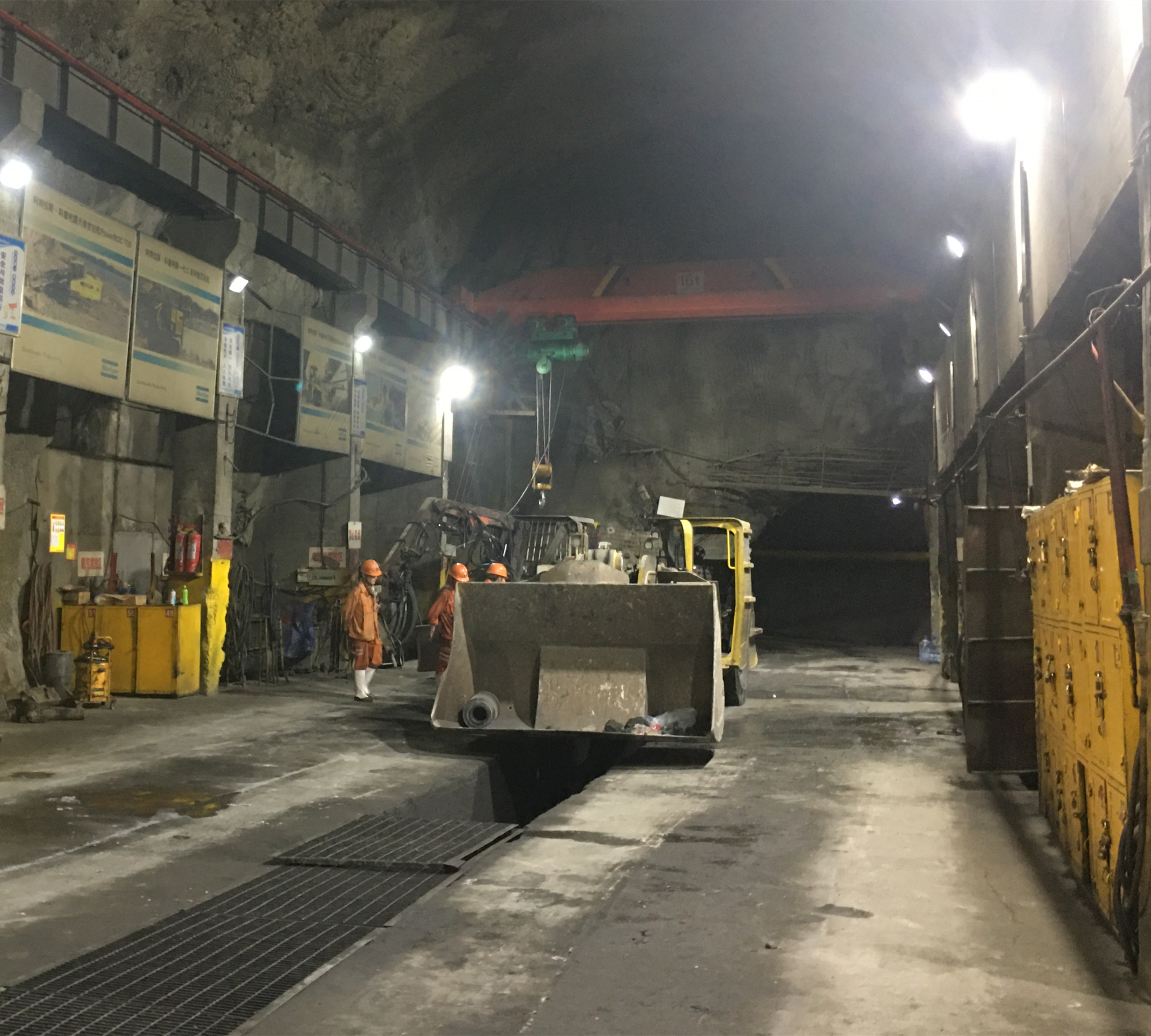 Projecto4 --- Reconstrução de carregador subterrâneo chinês