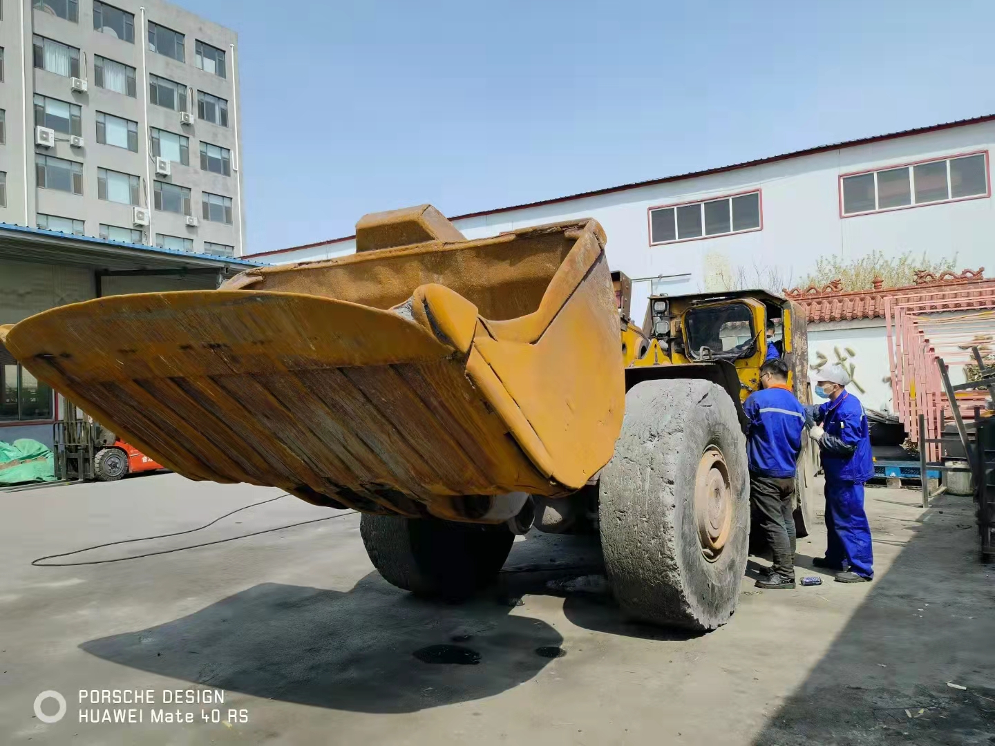 Subterrâneo ScooPtram Loader 2