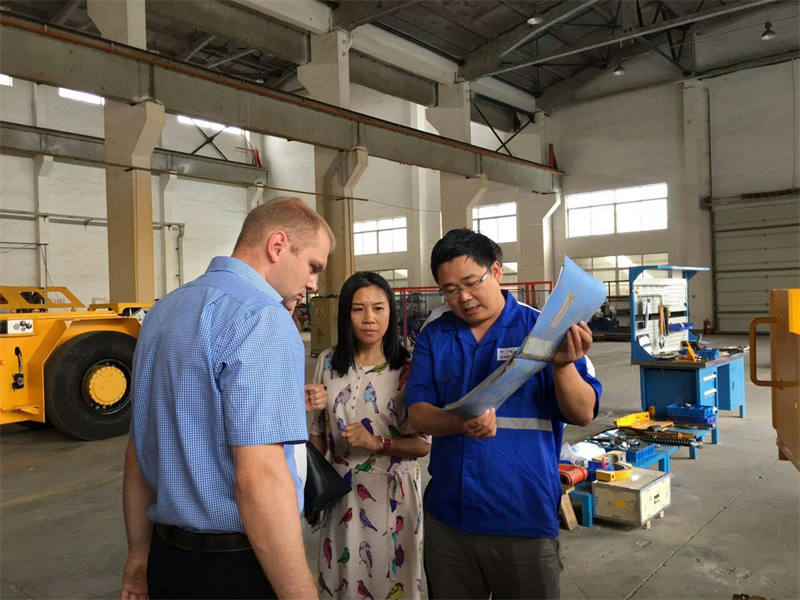 Loader subterr&acirc;neo russo07.